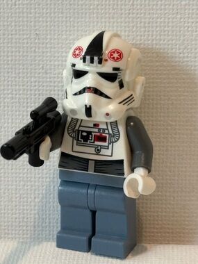 LEGO STAR WARS MINIFIGURES  #8129 AT-AT Driver Minifigure Cake topper Legos toys